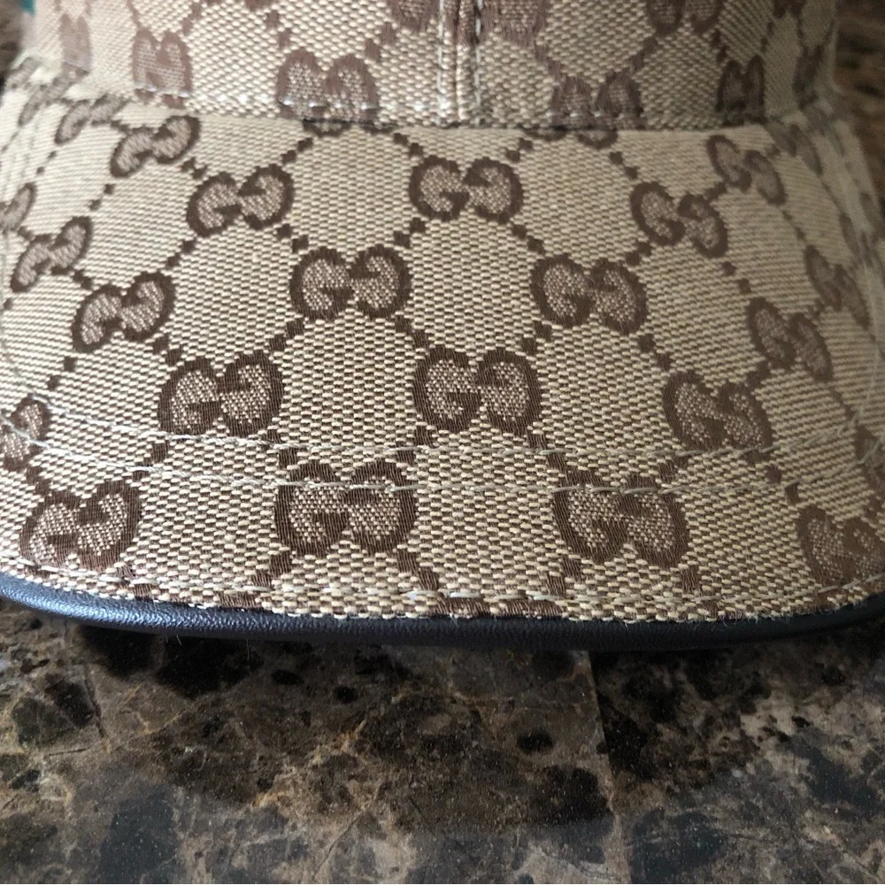 Gucci Beige GG Canvas Baseball Cap with Red & Green Accent